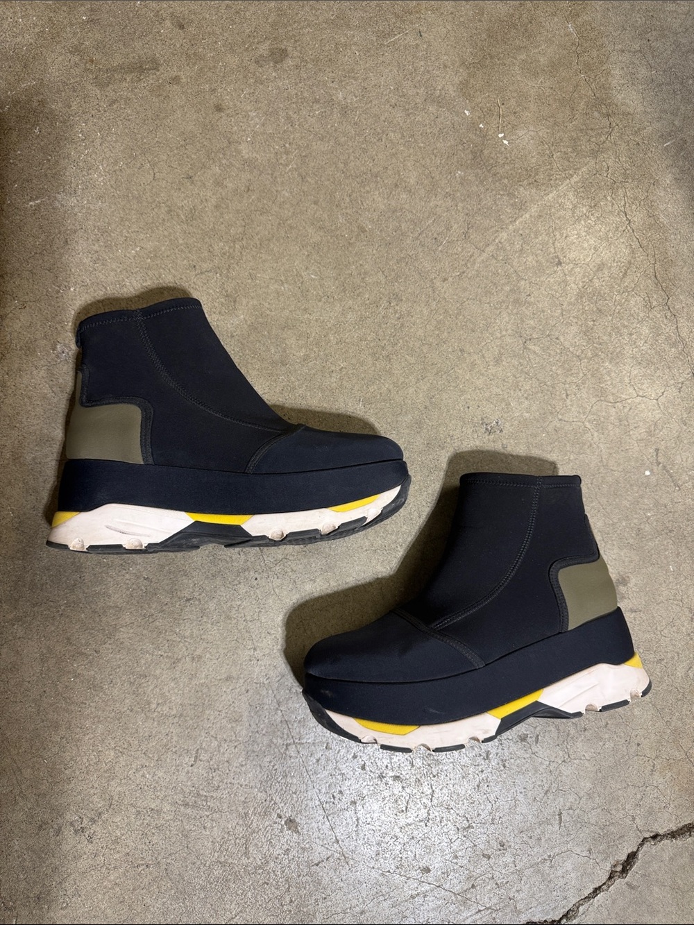 MARNI High fashion Platform Ankle boots in Black with Olive & Yellow Accents